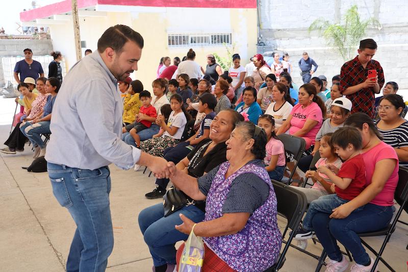 Gaspar Trueba celebra el Día de la Madre con ocho comunidades del sur de Colón
